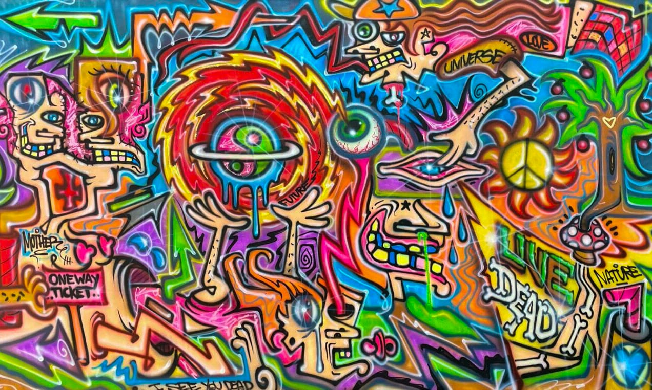 LIVE DEAD von Doped Out M.